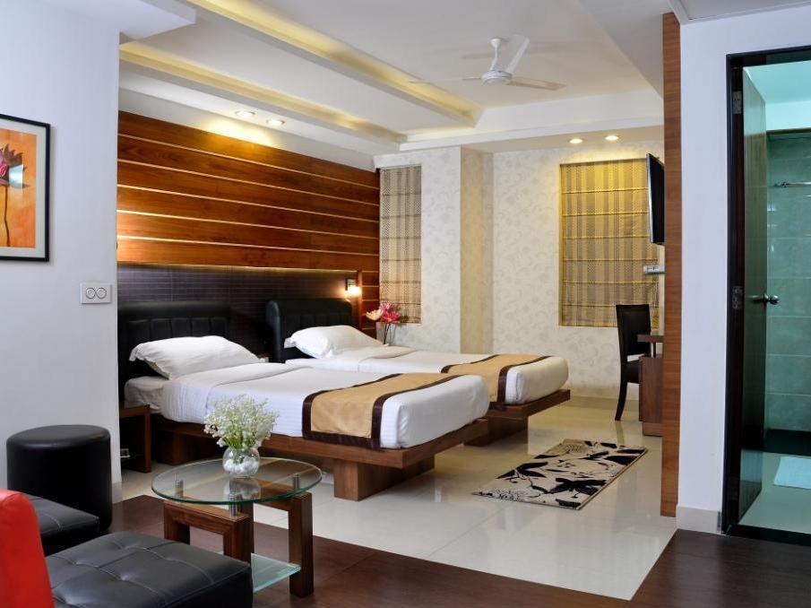 Hotel Niharika Kalkuta Zewnętrze zdjęcie